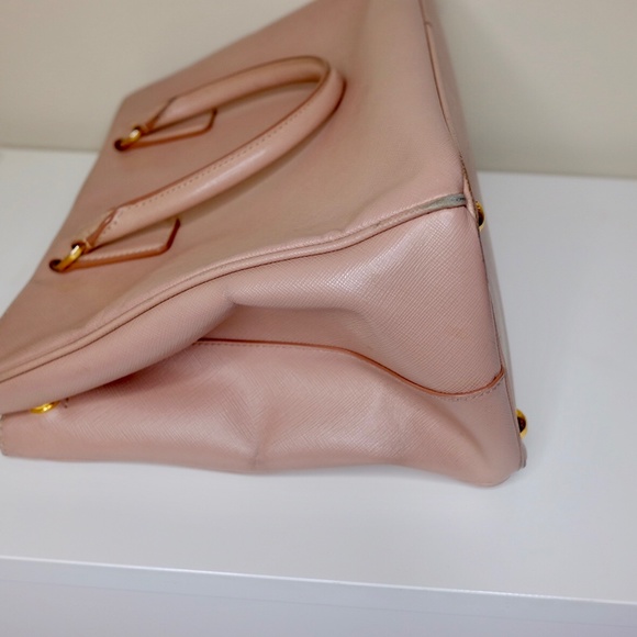 THE ORIGINAL Blush Nude Prada Galleria Saffiano Handbag - Picture 12 of 13